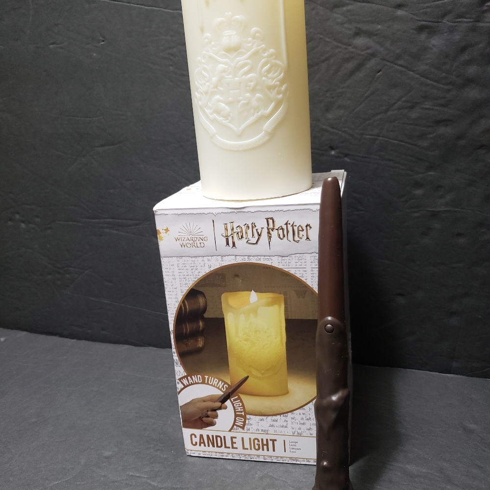 NEW! HARRY POTTER Candle Light With Wand Remote